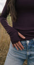 Thumbholes | Claire is wearing size XSmall, height 5.5"
