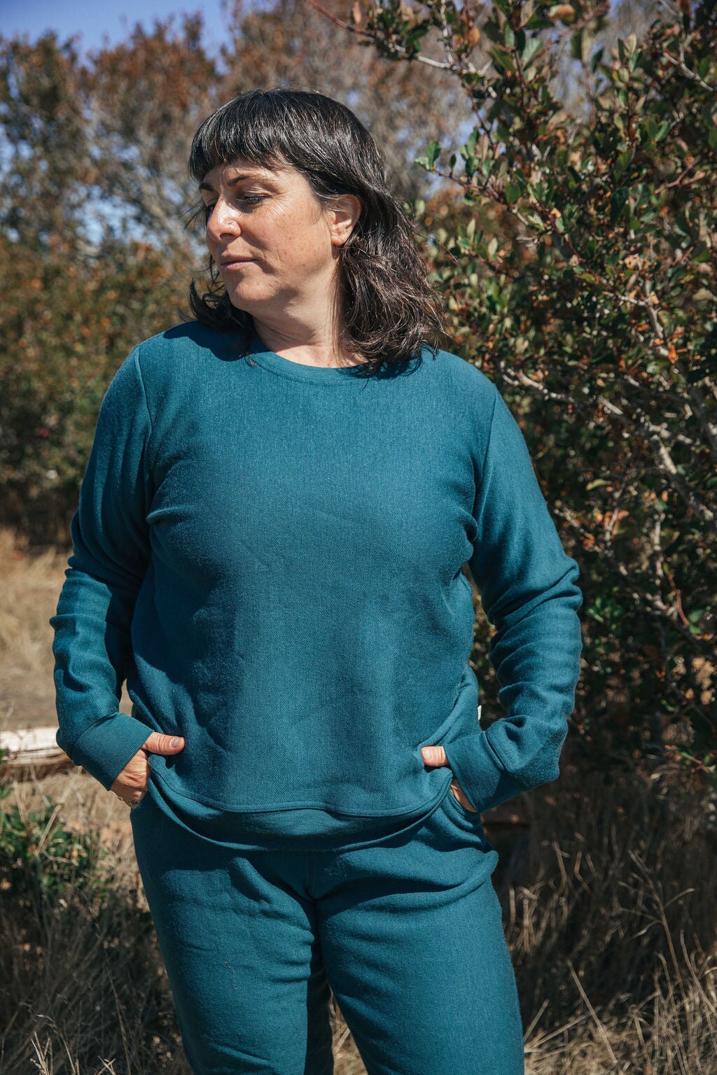 Sweatshirt | Norah is wearing size Medium, height 5.6"