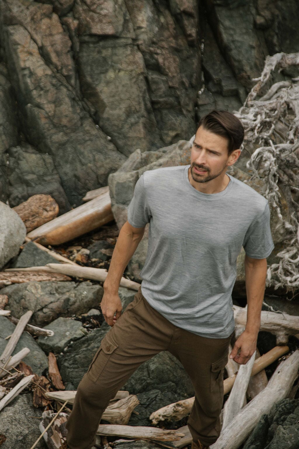 Men's Fit Basic T-shirt – Simply Merino Men's Fit Basic T-shirt – Simply Merino