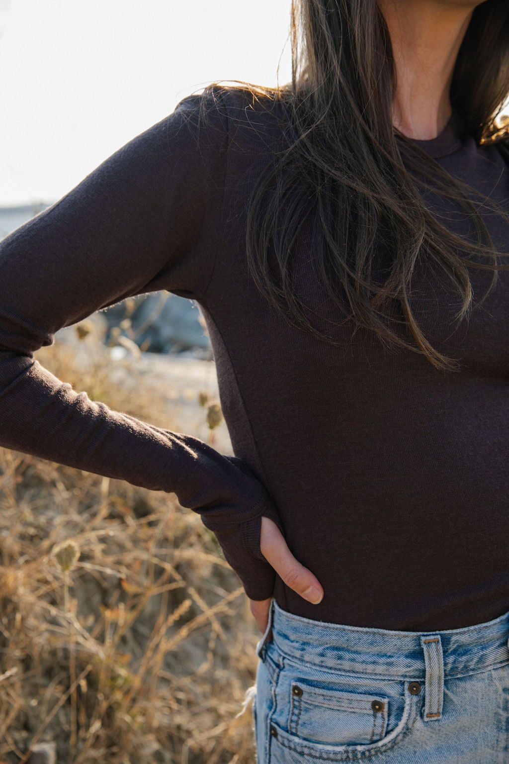 Thumbholes | Claire is wearing size XSmall, height 5.5"