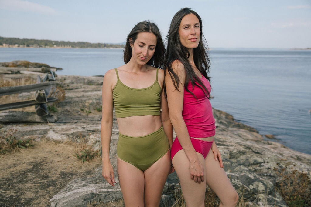 Underwear & Swimsuits