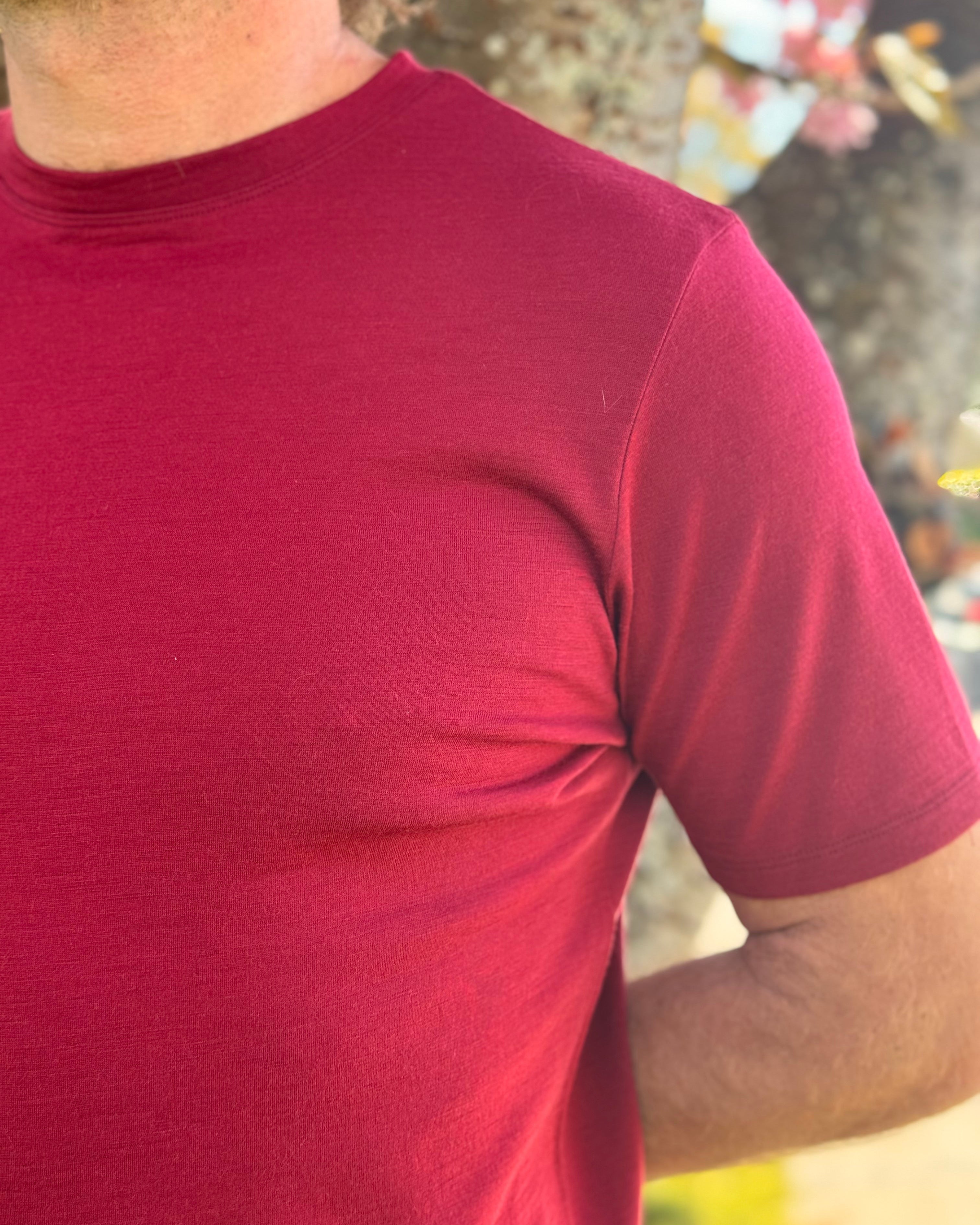 Men's Fit Basic T-shirt - Final Sale