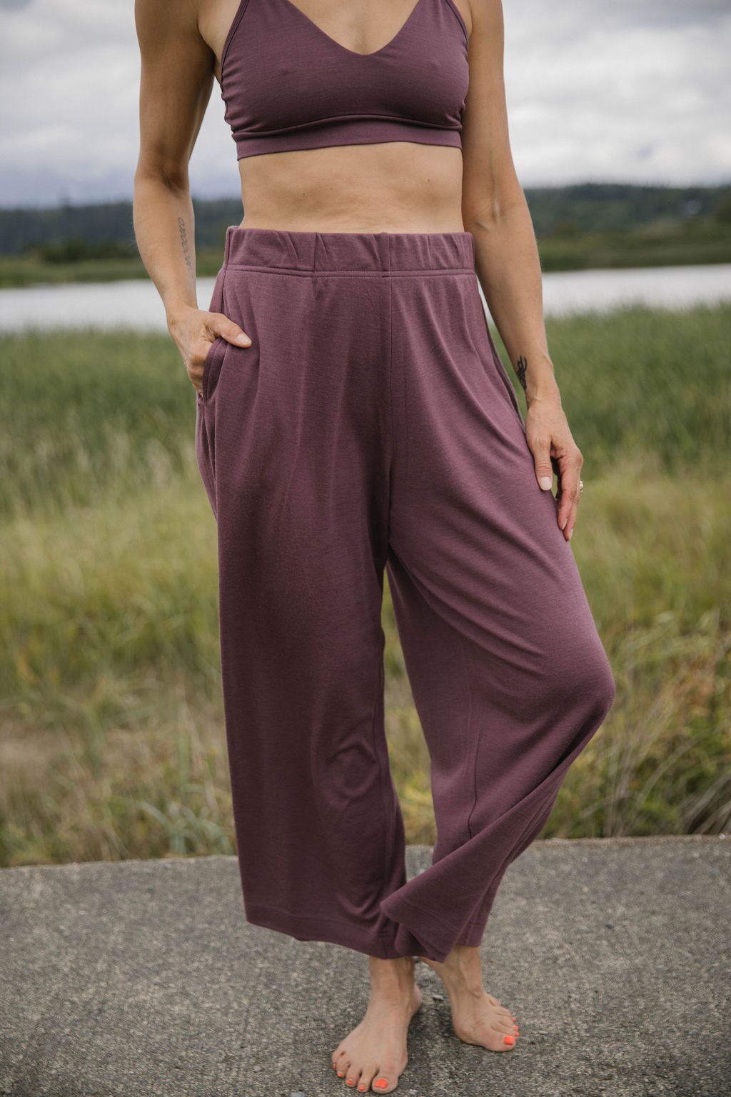 Merino Flowy Pants | Model is wearing size Medium, Height 5.9"
