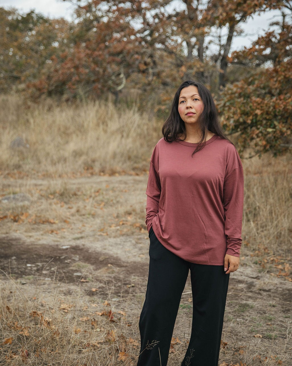 Oversized T | Hanna is wearing size Small, height 5.3"