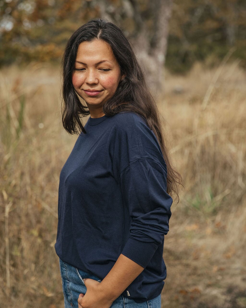 Oversized T | Hanna is wearing size Small, height 5.3"