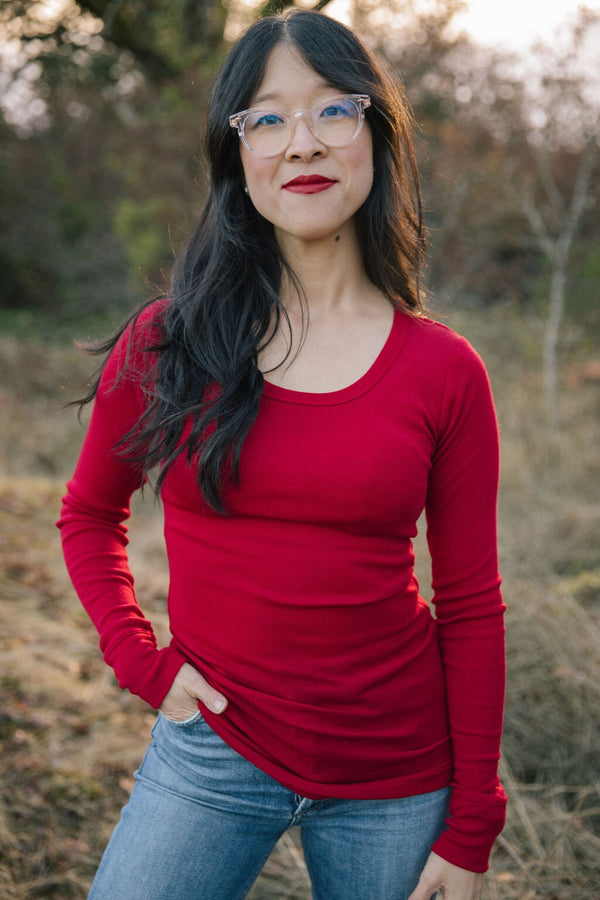 https://www.simplymerino.com/cdn/shop/products/womens-scoop-top-in-rouge-adults-simply-merino-clothing-co-329991_600x901.jpg?v=1668071010